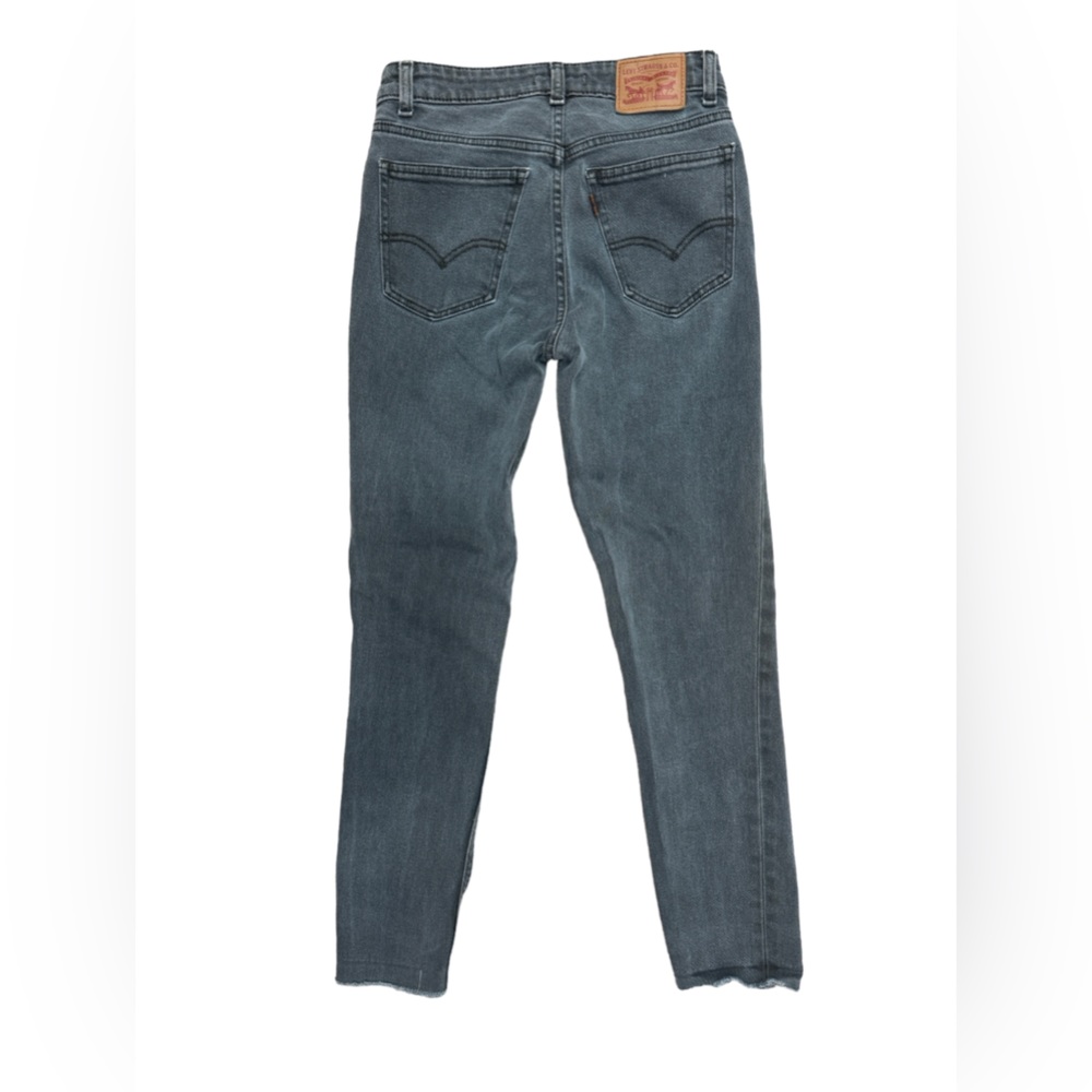 Levi’s black 721 vintage high rise skinny jeans. Size 25